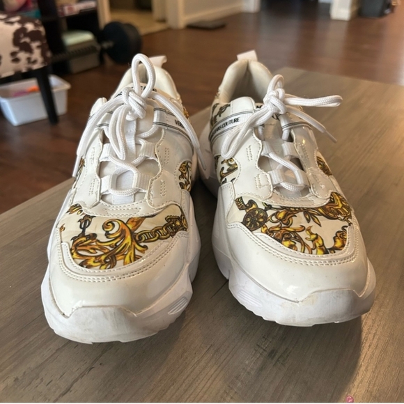 Versace Jeans Couture Sneakers – White Baroque Print - Picture 2 of 6